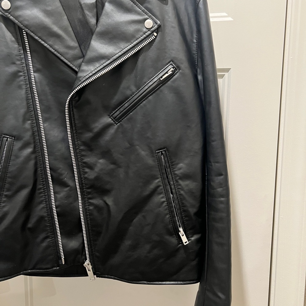 UNIQLO Faux Leather Biker Jacket – Black, Size Medium - Picture 2 of 9